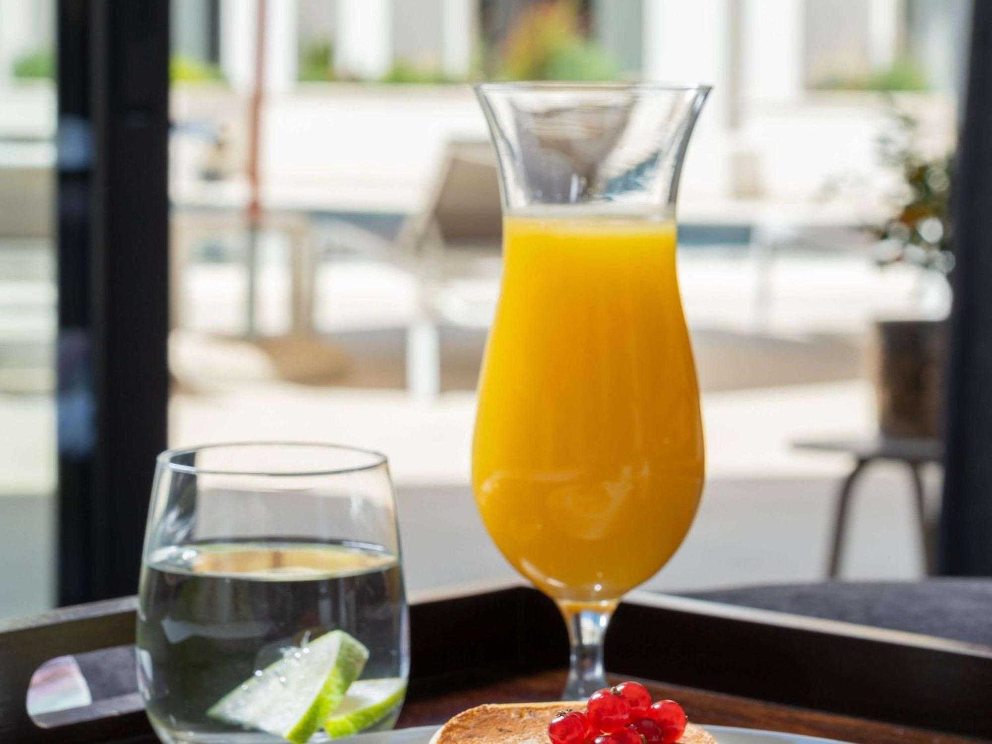 Mercure Conacul Cozieni 布加勒斯特 外观 照片