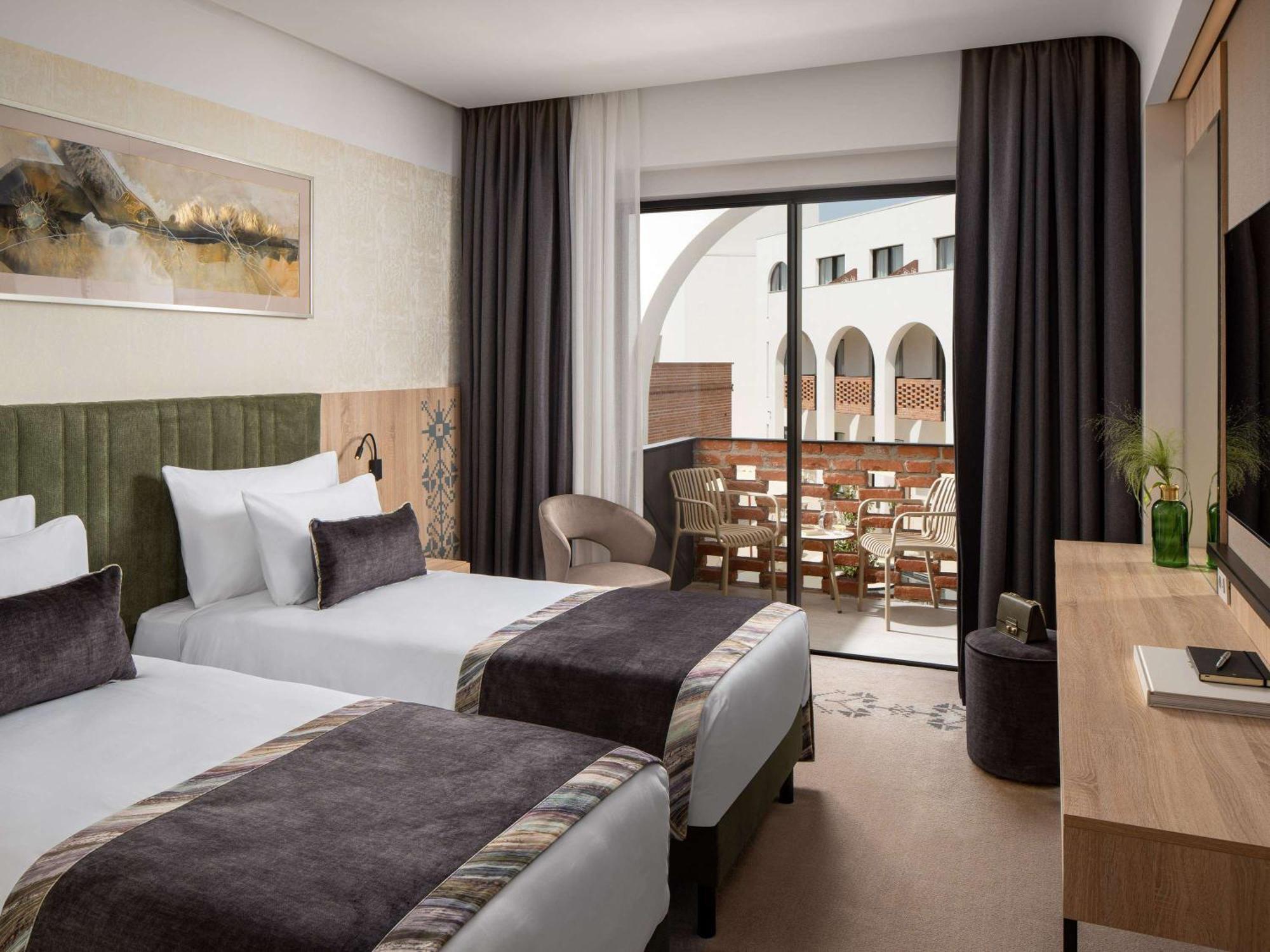 Mercure Conacul Cozieni 布加勒斯特 外观 照片